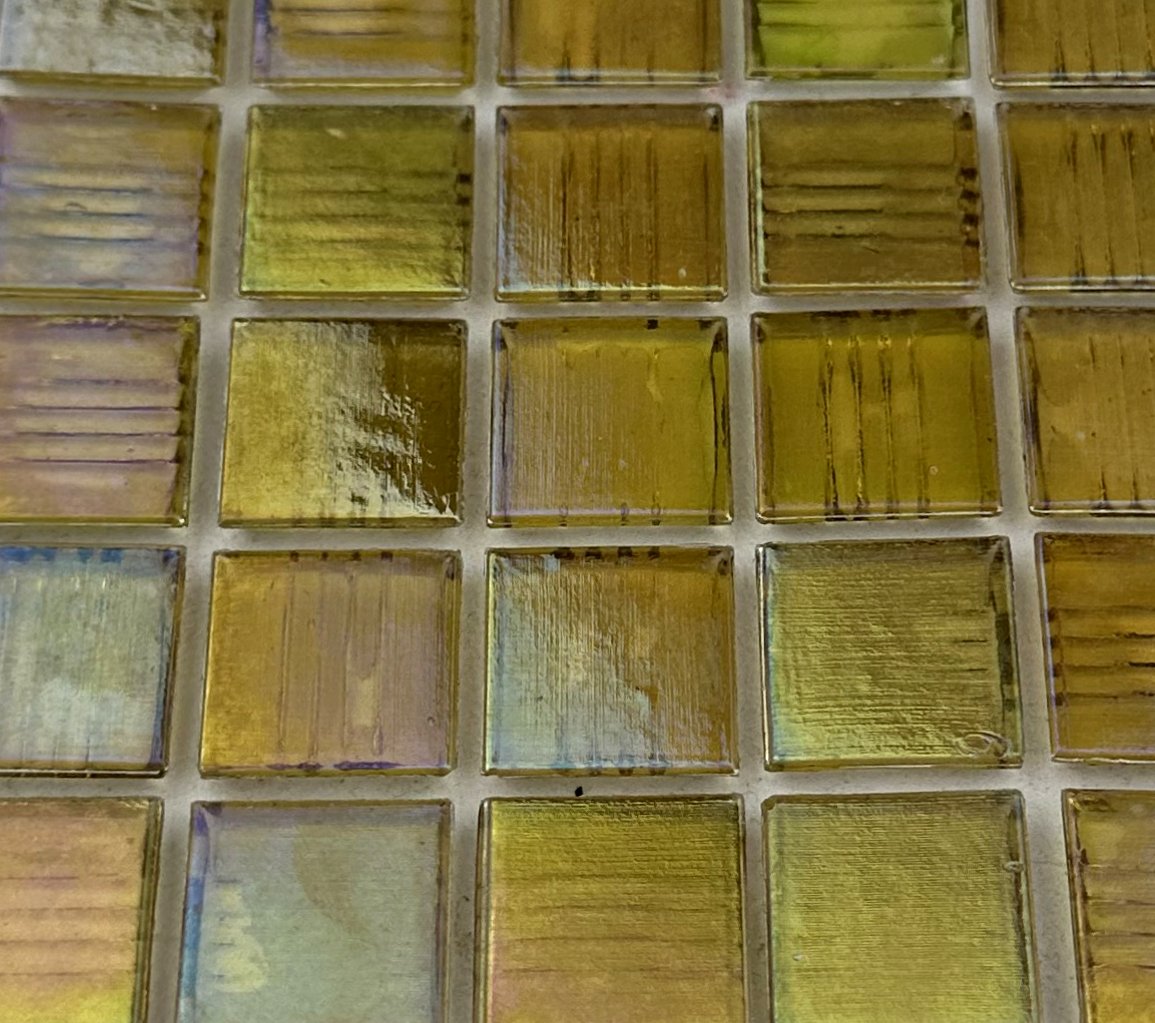 75 Sheet Transparent Gold Iridescent 20mm Mosaic Tiles